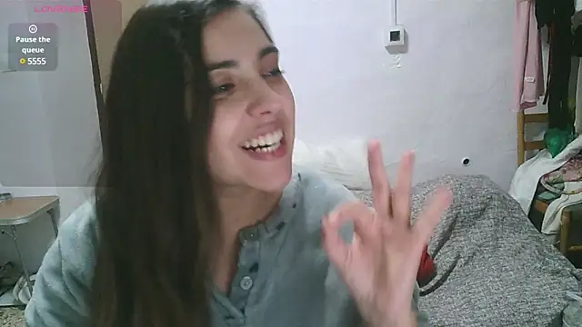 Snapshot of Ursumi1 chatting on January 25, 2025, 7:28 pm Ursumi1 online show from January 25, 2025, 7:28 pm