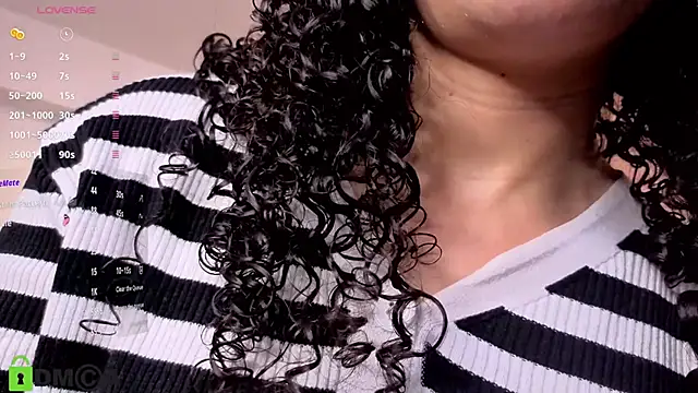 SHARONN     online show from May 11, 2026, 5:42 am