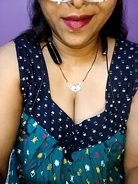 Snapshot of Sexy_Mona_Bhabhi chatting on March 17, 2026, 6:22 pm Sexy Mona Bhabhi online show from March 17, 2026, 6:22 pm