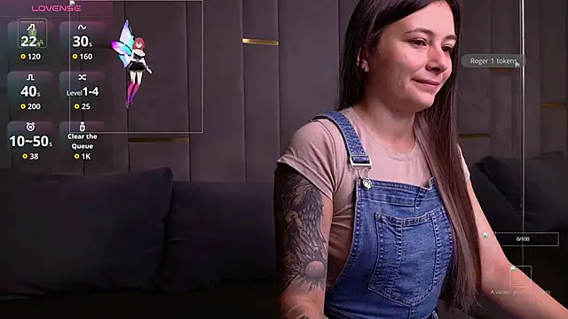 Ishtar Divine online show from September 14, 2025, 4:46 am