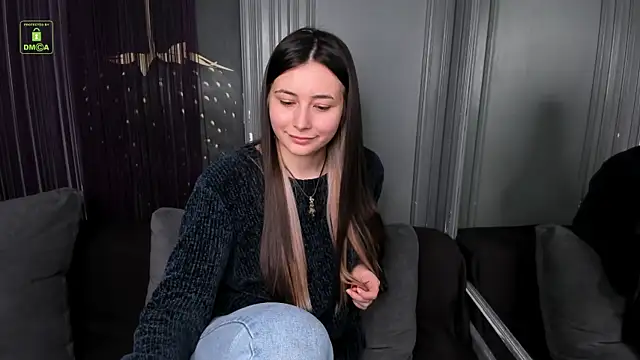 Ishtar Divine online show from March 6, 2025, 1:46 pm