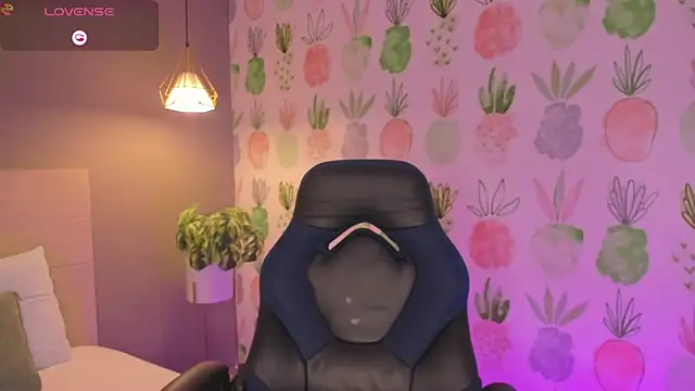 Snapshot of yaya23x chatting on January 7, 2026, 2:11 pm yaya23x online show from January 7, 2026, 2:11 pm