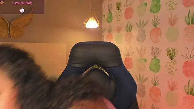 Snapshot of yaya23x chatting on January 9, 2026, 11:50 am yaya23x online show from January 9, 2026, 11:50 am