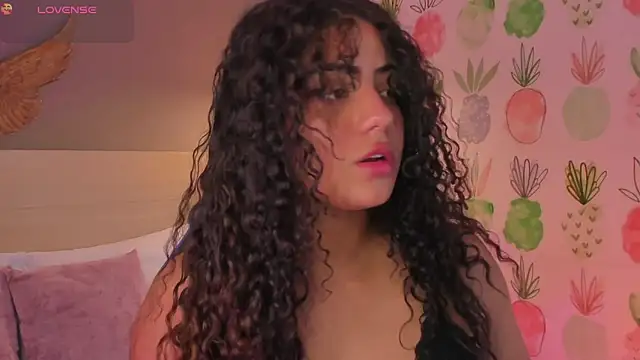 Snapshot of yaya23x chatting on February 11, 2026, 1:55 pm yaya23x online show from February 11, 2026, 1:55 pm