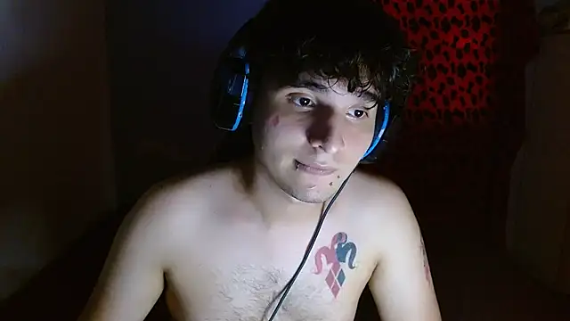 Snapshot of Charley_quin chatting on July 11, 2026, 10:21 pm Charley quin online show from July 11, 2026, 10:21 pm