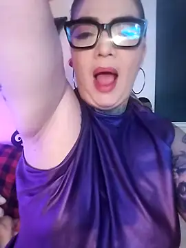 Snapshot of poisson_ivy chatting on October 20, 2025, 3:19 am poisson ivy online show from October 20, 2025, 3:19 am