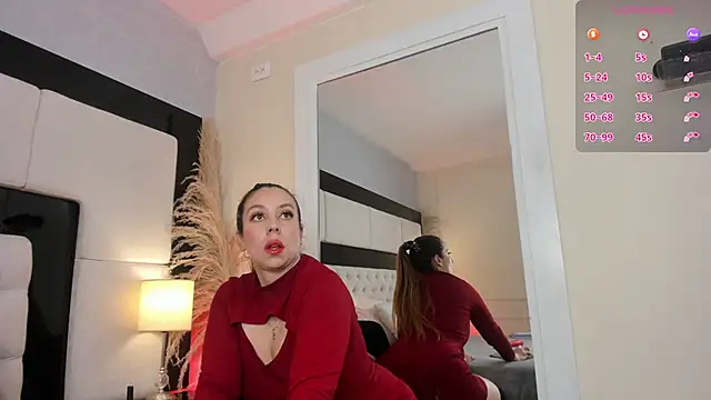 Snapshot of CarlaRossi_ chatting on March 27, 2026, 8:32 pm CarlaRossi online show from March 27, 2026, 8:32 pm