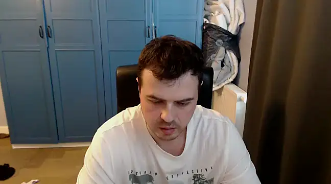 Snapshot of CuteMan33 chatting on March 19, 2025, 8:23 am CuteMan33 online show from March 19, 2025, 8:23 am