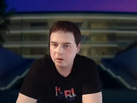 Snapshot of CuteMan33 chatting on November 30, 2025, 12:39 pm CuteMan33 online show from November 30, 2025, 12:39 pm