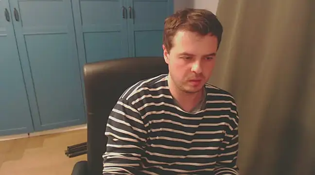 Snapshot of CuteMan33 chatting on December 16, 2024, 2:25 am CuteMan33 online show from December 16, 2024, 2:25 am