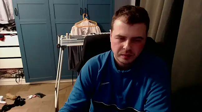 Snapshot of CuteMan33 chatting on February 21, 2025, 3:45 am CuteMan33 online show from February 21, 2025, 3:45 am