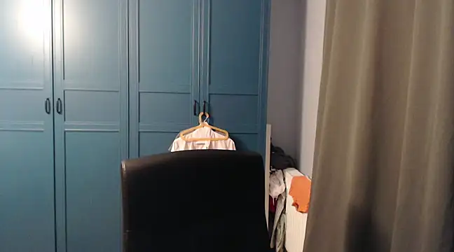 Snapshot of CuteMan33 chatting on February 20, 2025, 2:18 am CuteMan33 online show from February 20, 2025, 2:18 am