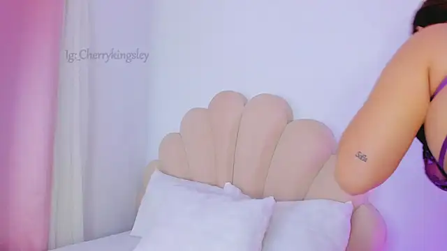 Snapshot of _cherrykingsley1 chatting on June 1, 2026, 5:29 am cherrykingsley1 online show from June 1, 2026, 5:29 am