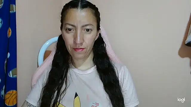 Snapshot of kaybabyhot chatting on April 19, 2026, 1:23 pm kaybabyhot online show from April 19, 2026, 1:23 pm