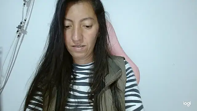 Snapshot of kaybabyhot chatting on November 3, 2025, 8:12 pm kaybabyhot online show from November 3, 2025, 8:12 pm