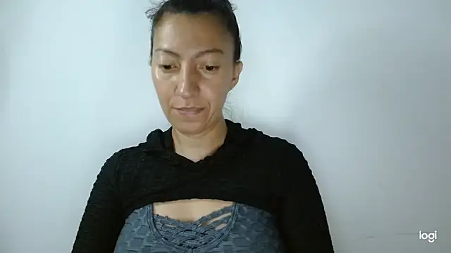 Snapshot of kaybabyhot chatting on December 5, 2025, 3:21 pm kaybabyhot online show from December 5, 2025, 3:21 pm