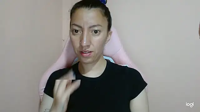 Snapshot of kaybabyhot chatting on April 12, 2026, 1:03 pm kaybabyhot online show from April 12, 2026, 1:03 pm