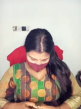 Hot-Angel  online show from November 5, 2025, 4:21 pm