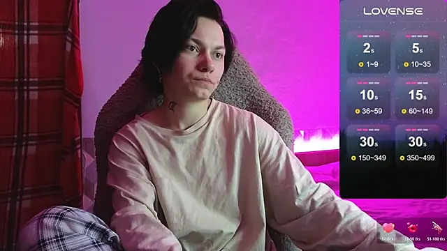 esajukyy online show from November 26, 2025, 12:05 pm