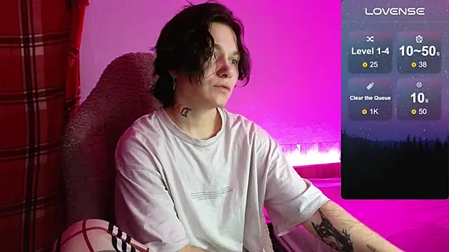 esajukyy online show from December 16, 2025, 2:43 pm