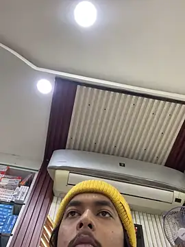 Snapshot of Onlyjishan chatting on January 2, 2025, 1:08 pm Onlyjishan online show from January 2, 2025, 1:08 pm