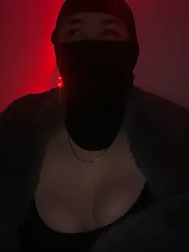 flirtyfraya online show from December 9, 2024, 9:26 pm