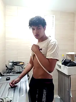 Snapshot of Black_Diamon_ chatting on February 16, 2025, 10:00 pm Black Diamon online show from February 16, 2025, 10:00 pm