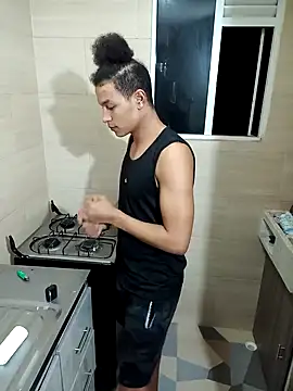 Snapshot of Black_Diamon_ chatting on December 9, 2024, 5:18 am Black Diamon online show from December 9, 2024, 5:18 am