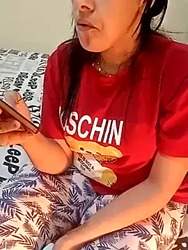 Snapshot of ShadiaStar chatting on February 26, 2025, 10:04 pm ShadiaStar online show from February 26, 2025, 10:04 pm