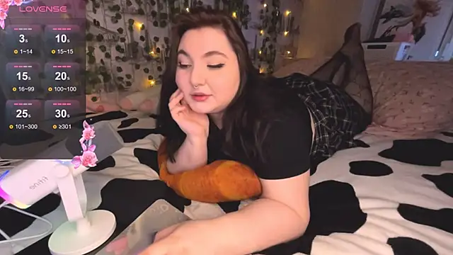 Snapshot of alex_dreams chatting on April 7, 2026, 4:20 pm alex dreams online show from April 7, 2026, 4:20 pm