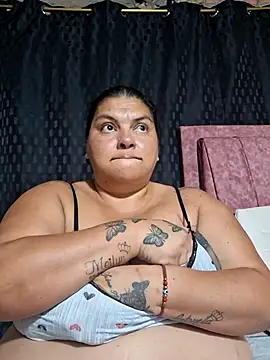 chubby sexy big tits online show from November 13, 2025, 12:58 am