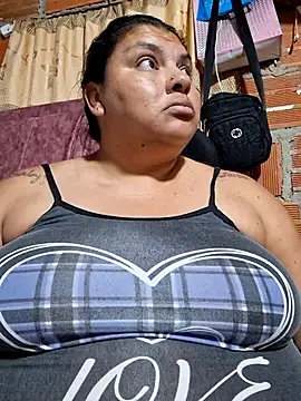 Snapshot of chubby_sexy_big_tits chatting on October 22, 2025, 12:32 am chubby sexy big tits online show from October 22, 2025, 12:32 am