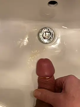 Snapshot of knudelboy2 chatting on March 4, 2025, 7:43 pm knudelboy2 online show from March 4, 2025, 7:43 pm