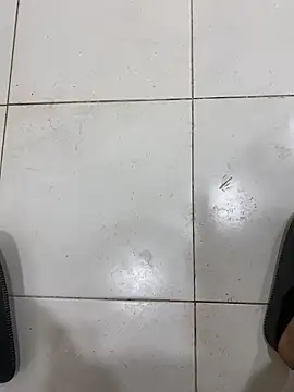 Snapshot of Lahcene chatting on February 11, 2026, 2:39 pm Lahcene online show from February 11, 2026, 2:39 pm