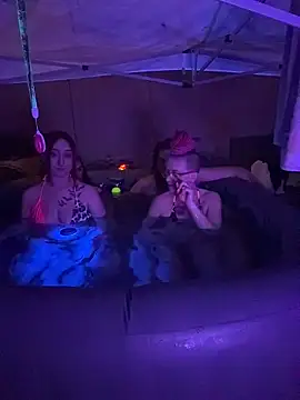 Stonermama666420 online show from February 16, 2026, 2:54 am