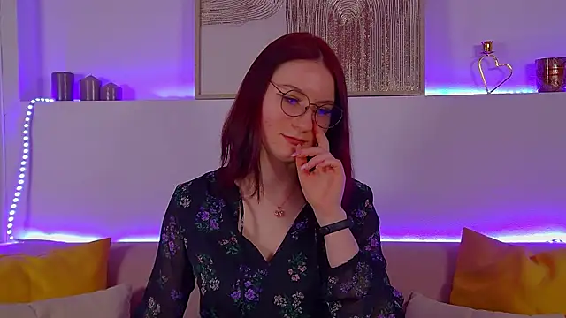 VictoriaArdern online show from March 16, 2025, 6:31 am