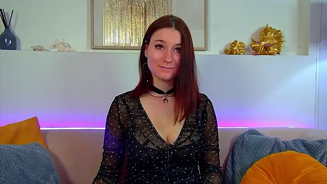 VictoriaArdern online show from October 6, 2025, 6:36 am