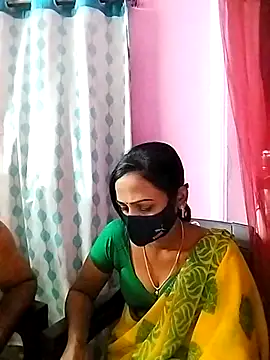 Snapshot of sweety_telugu_couple2027 chatting on March 14, 2025, 5:38 am sweety telugu couple2027 online show from March 14, 2025, 5:38 am