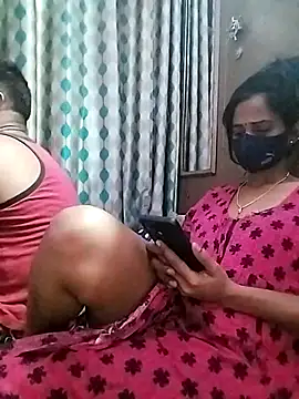 Snapshot of sweety_telugu_couple2027 chatting on March 11, 2025, 5:46 pm sweety telugu couple2027 online show from March 11, 2025, 5:46 pm