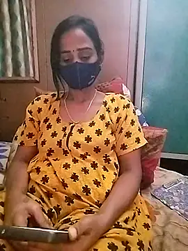 Snapshot of sweety_telugu_couple2027 chatting on March 10, 2025, 4:14 pm sweety telugu couple2027 online show from March 10, 2025, 4:14 pm