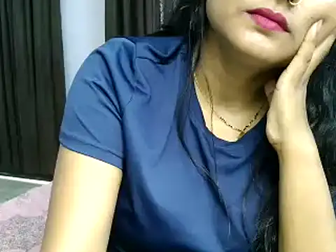 Snapshot of Hritvika chatting on February 4, 2026, 7:03 am Hritvika online show from February 4, 2026, 7:03 am