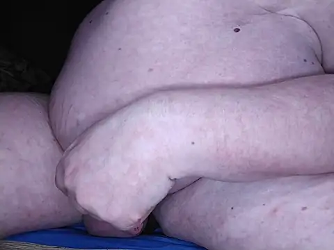 Chilsen1904 online show from November 24, 2025, 11:27 pm