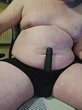 Chilsen1904 online show from February 22, 2026, 1:52 am