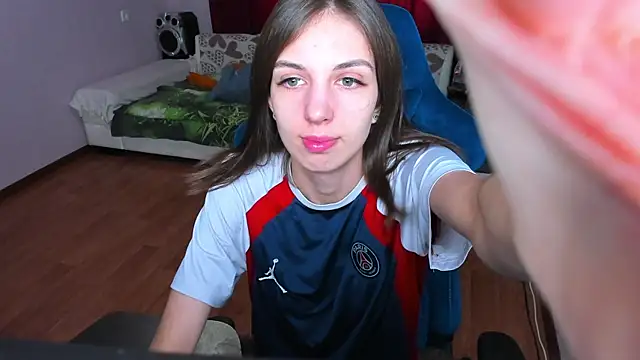 Venera66615 online show from March 6, 2025, 2:40 pm