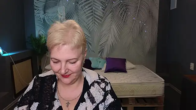 Sandra Snow online show from February 9, 2025, 8:34 pm