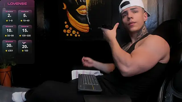 Snapshot of Flynn_Riider chatting on November 26, 2025, 5:46 pm Flynn Riider online show from November 26, 2025, 5:46 pm