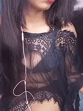 Snapshot of hinaa_khan chatting on September 22, 2025, 6:03 pm hinaa khan online show from September 22, 2025, 6:03 pm