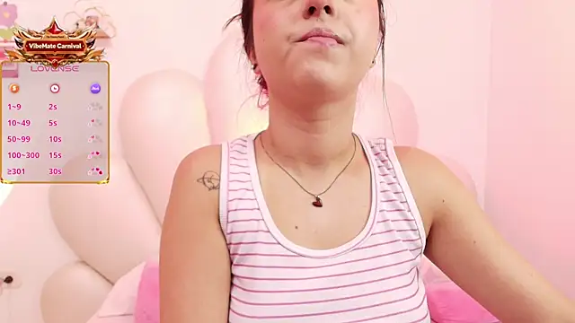 zoewillian online show from July 14, 2026, 11:44 pm
