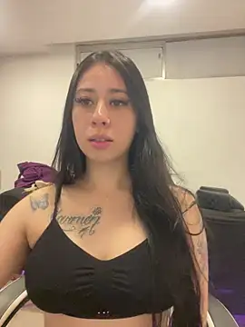 Snapshot of Zoee_t chatting on May 16, 2026, 3:38 am Zoee t online show from May 16, 2026, 3:38 am
