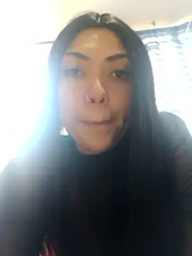 Aurora Hotson online show from December 4, 2025, 9:03 pm